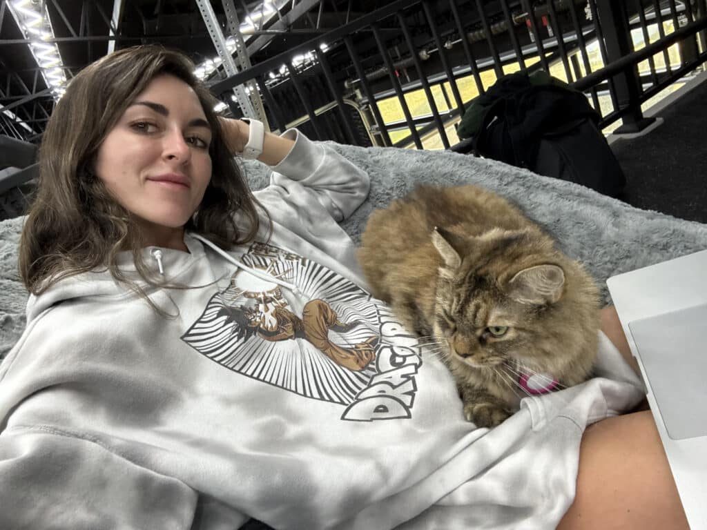 OnlyFans Model Earned $210K Featuring Pet Cat